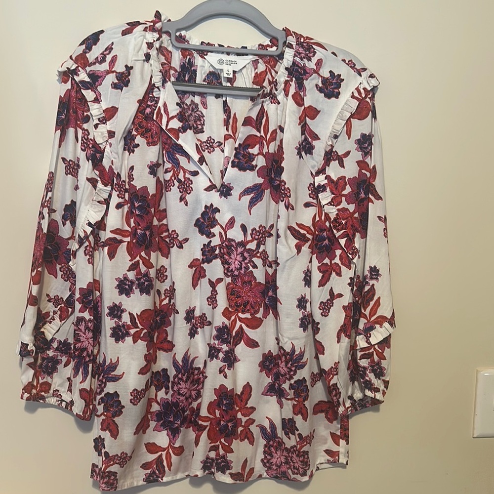 Candace Cameron Bure Floral Blouse White Cream 3/4 Sleeve